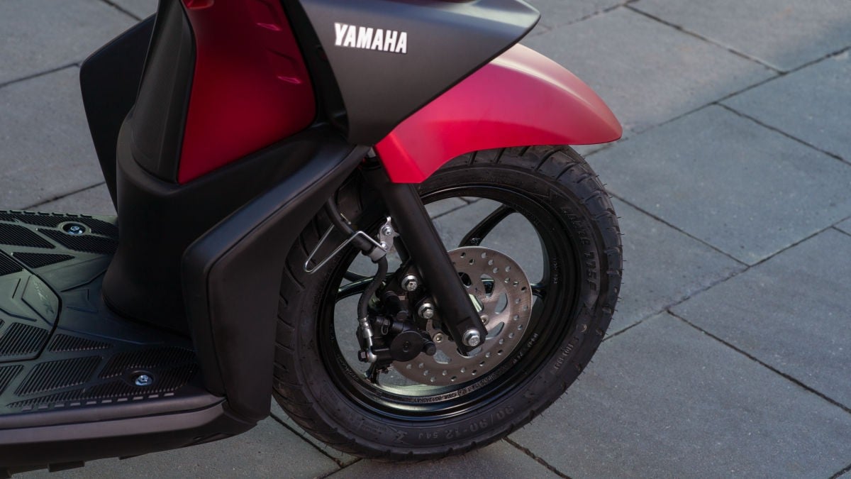 Yamaha RayZr 125: come va il primo scooter "ibrido" +VIDEO+